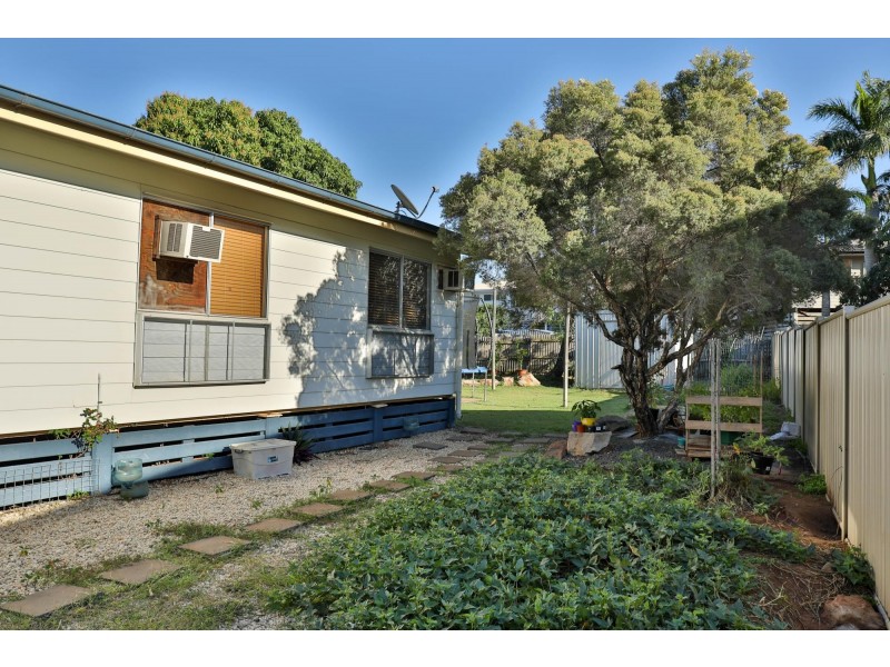 4 Sedgman Street, Moranbah QLD 4744