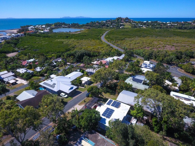 13 Mowlam Street, Eimeo QLD 4740