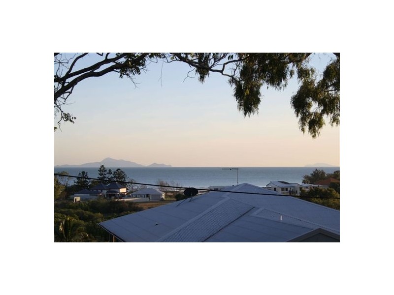 13 Mowlam Street, Eimeo QLD 4740