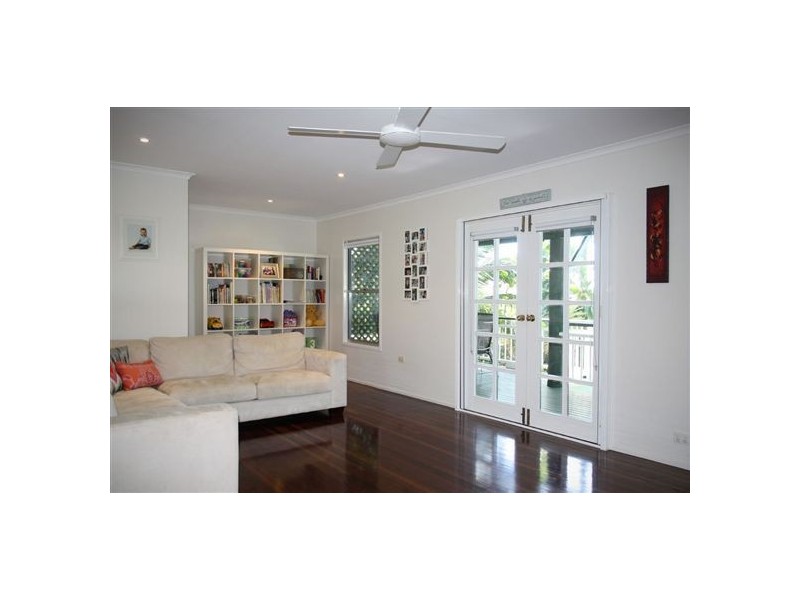 13 Mowlam Street, Eimeo QLD 4740