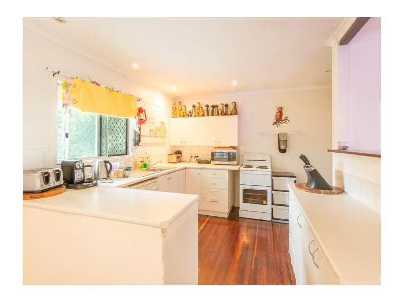 13 Mowlam Street, Eimeo QLD 4740