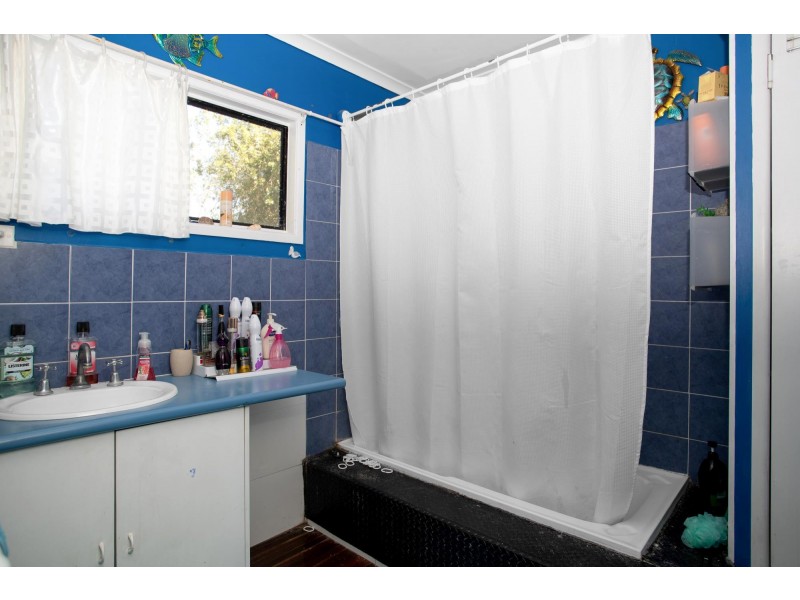 13 Mowlam Street, Eimeo QLD 4740