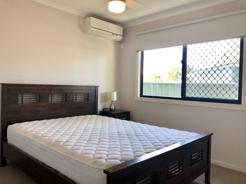 2/5 Atkinson Street, Middlemount QLD 4746