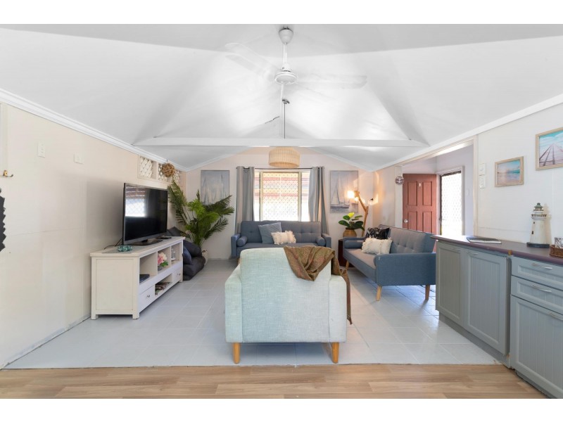 21 Colonial Drive, Clairview QLD 4741