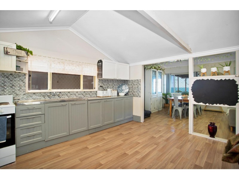 21 Colonial Drive, Clairview QLD 4741