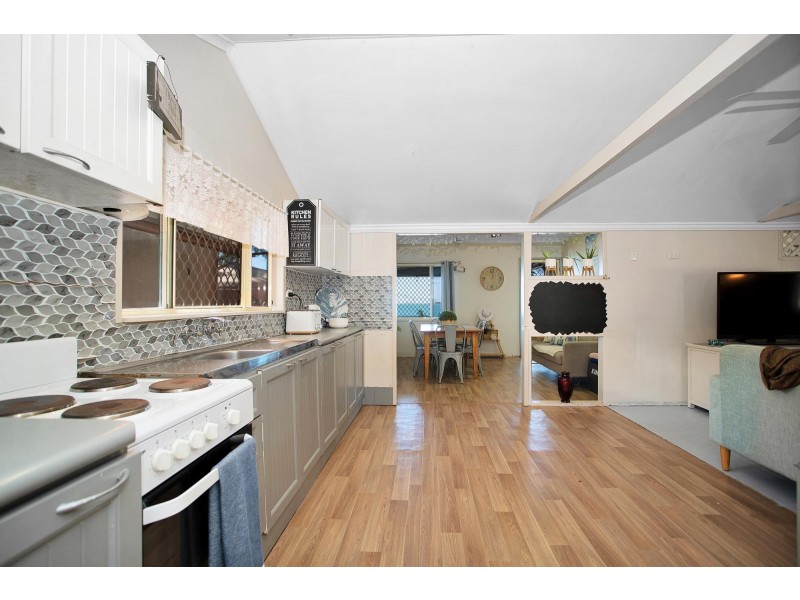 21 Colonial Drive, Clairview QLD 4741