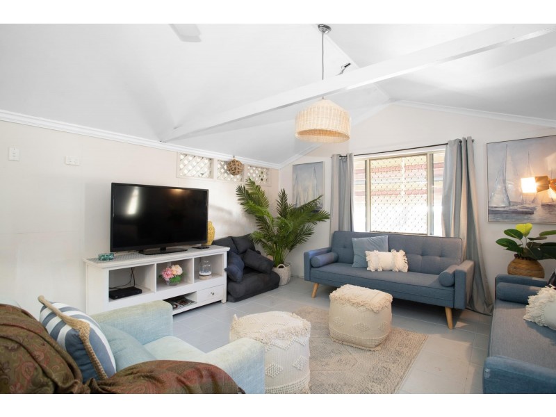 21 Colonial Drive, Clairview QLD 4741