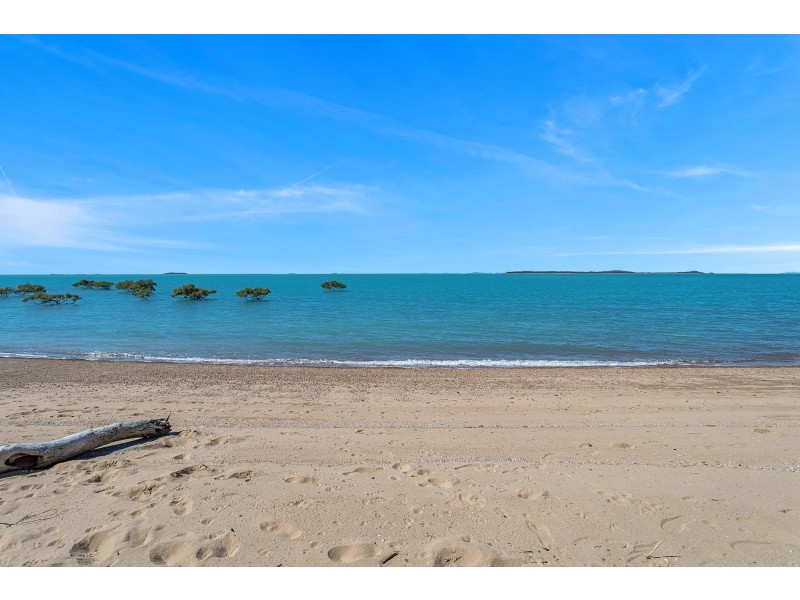 21 Colonial Drive, Clairview QLD 4741