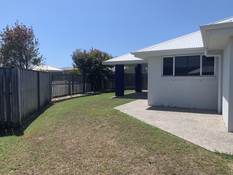 158 Whitehaven Drive, Blacks Beach QLD 4740