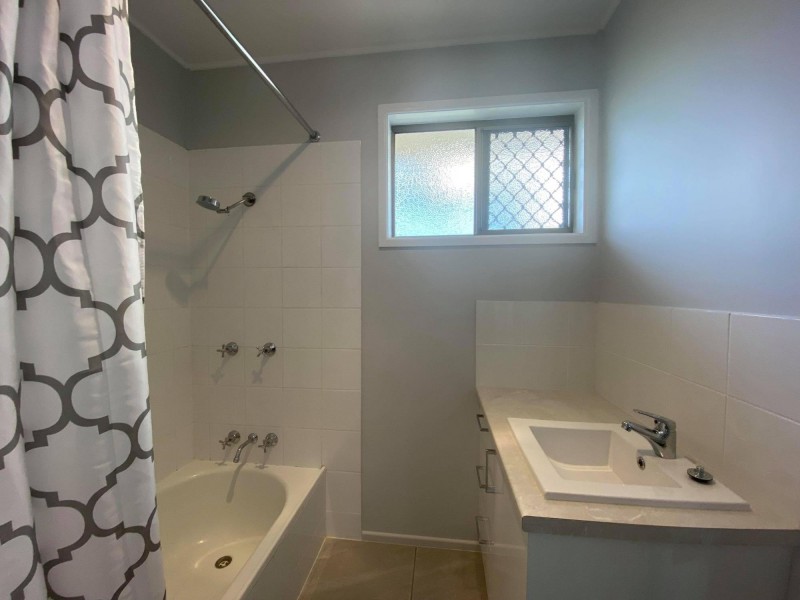 B/8 Annmore Court, Andergrove QLD 4740