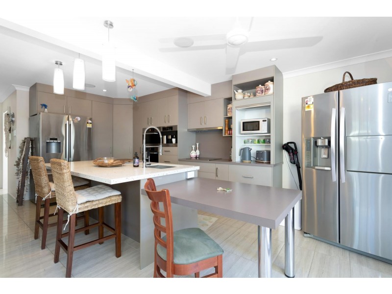 16 Colonial Drive, Clairview QLD 4741