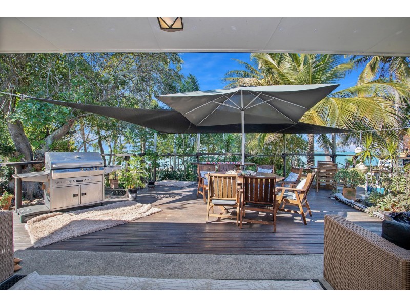 16 Colonial Drive, Clairview QLD 4741