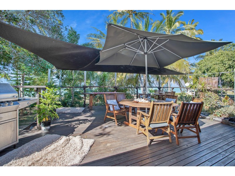 16 Colonial Drive, Clairview QLD 4741