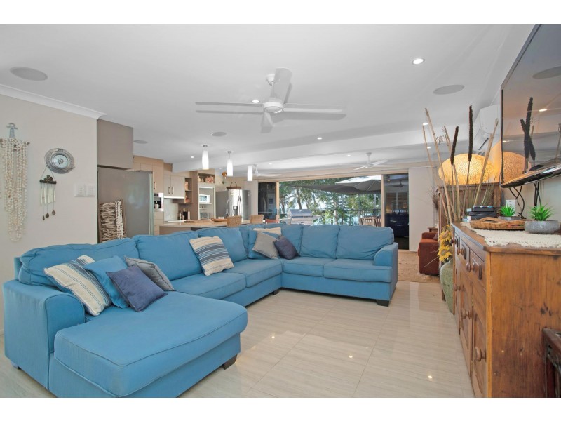 16 Colonial Drive, Clairview QLD 4741