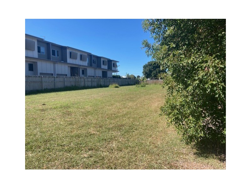 15 Symons Street, South Mackay QLD 4740