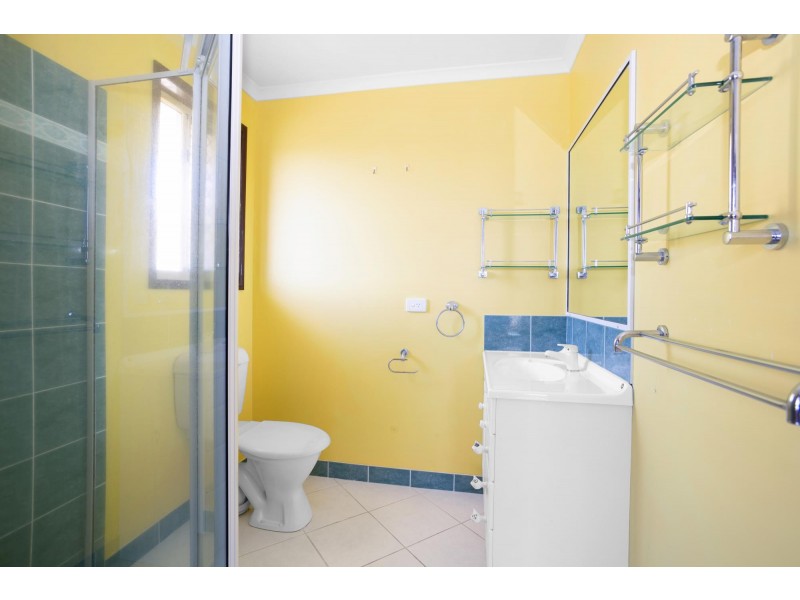 17 Dumfries Court, Beaconsfield QLD 4740