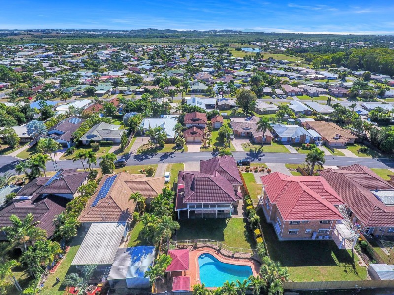 17 Dumfries Court, Beaconsfield QLD 4740