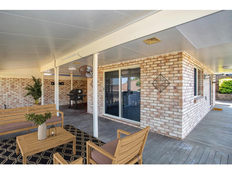 17 Dumfries Court, Beaconsfield QLD 4740