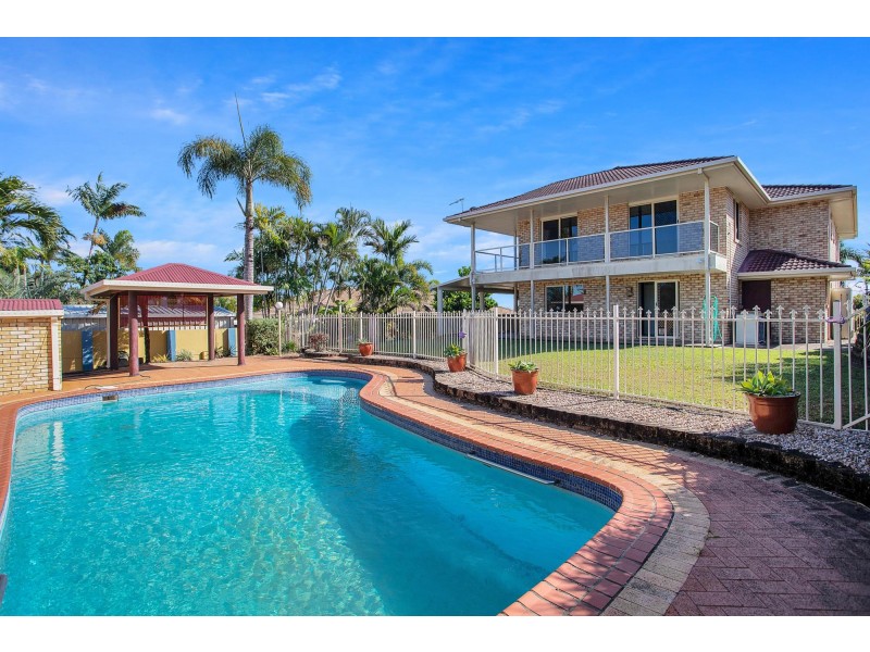 17 Dumfries Court, Beaconsfield QLD 4740