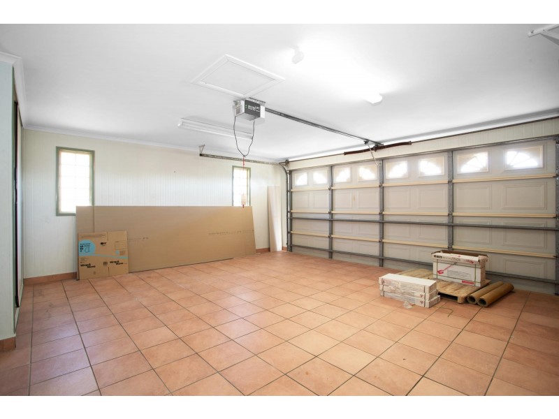 17 Dumfries Court, Beaconsfield QLD 4740