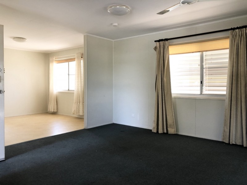 17 Winterer Crescent, Dysart QLD 4745