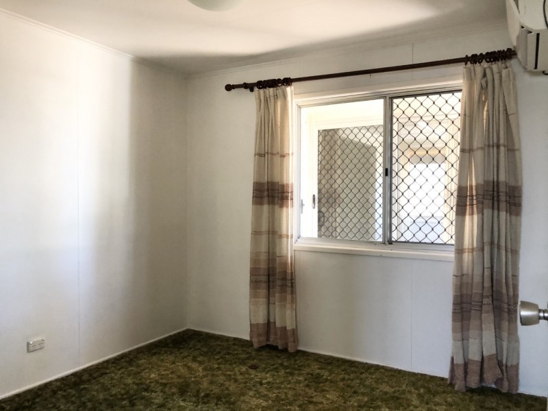 17 Winterer Crescent, Dysart QLD 4745