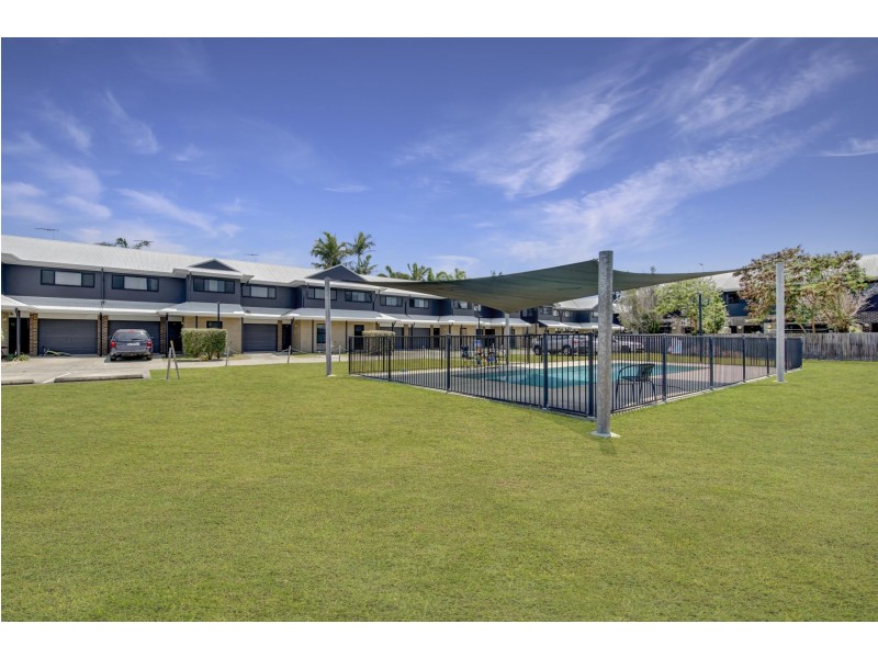21/7 Bilgola Place, Blacks Beach QLD 4740