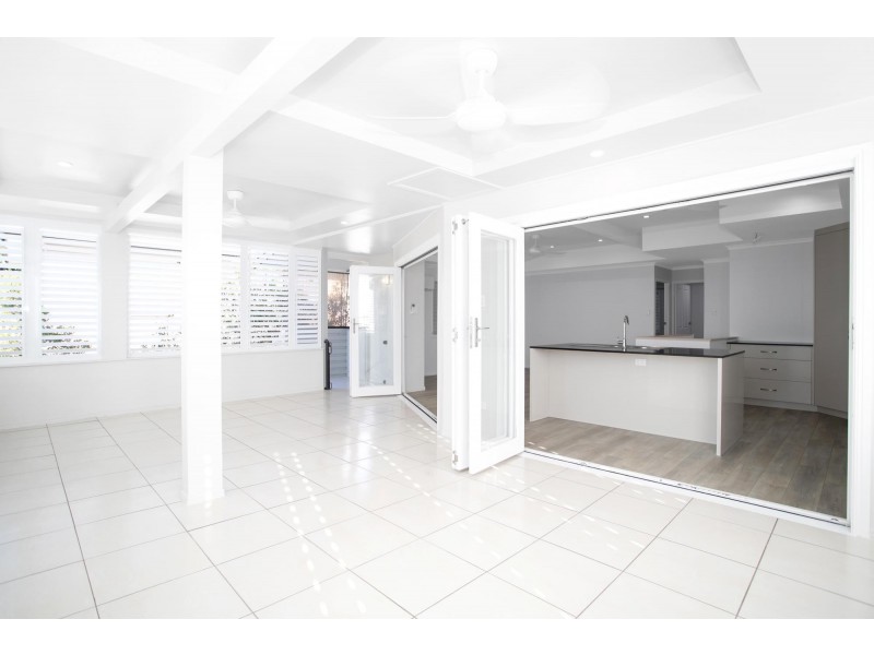 28 Armitage Drive, Eimeo QLD 4740