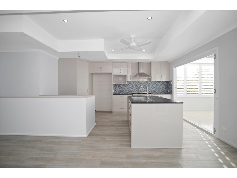 28 Armitage Drive, Eimeo QLD 4740