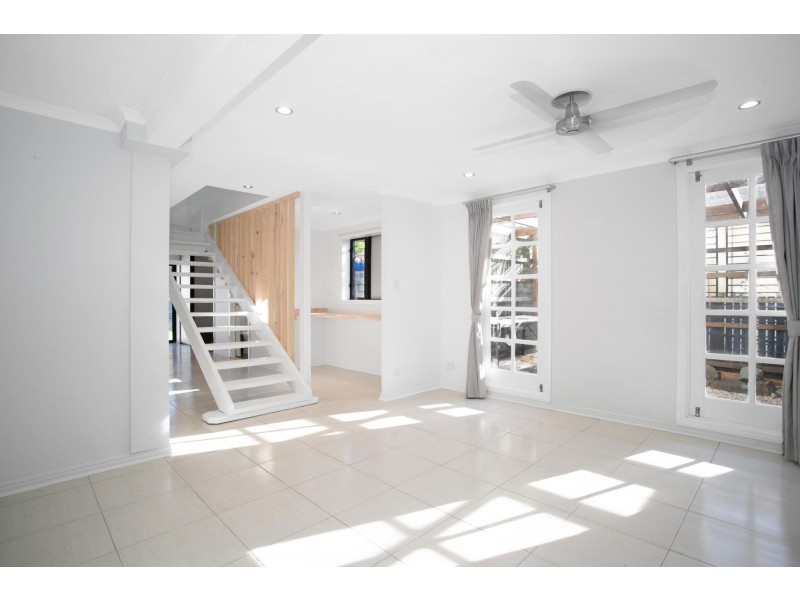 28 Armitage Drive, Eimeo QLD 4740