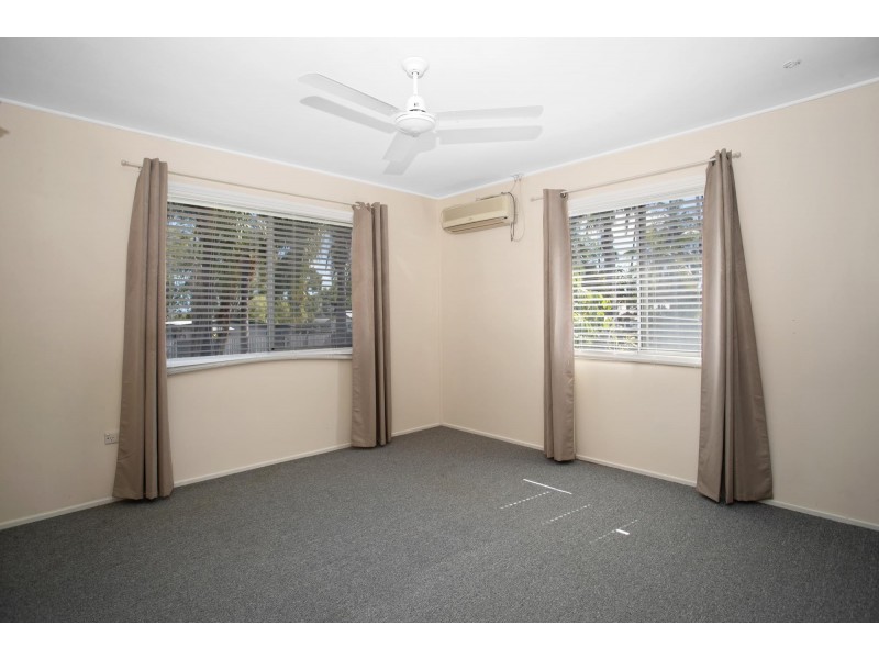 8 Osprey Close, Slade Point QLD 4740