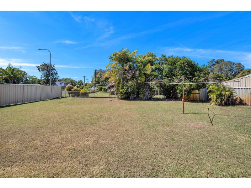 8 Osprey Street, Slade Point QLD 4740