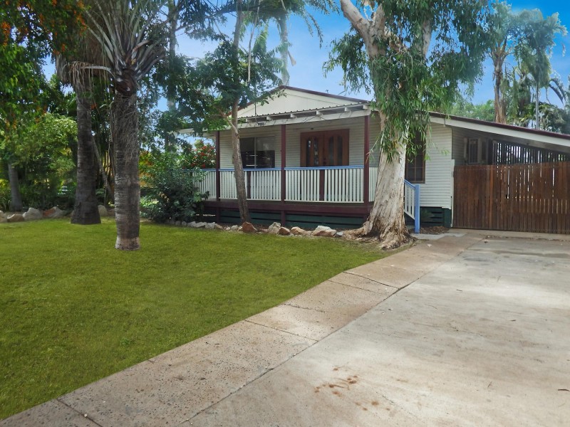 7 Chifley Street, Moranbah QLD 4744