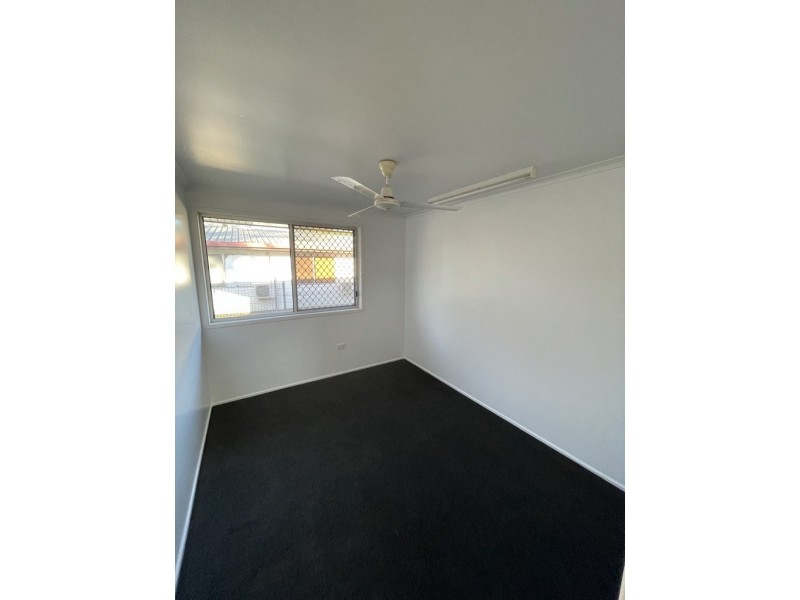 10 Centenary Drive, Middlemount QLD 4746