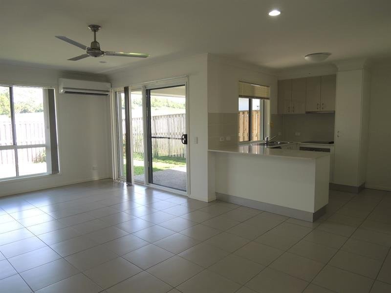 59 Scarborough Circuit, Blacks Beach QLD 4740