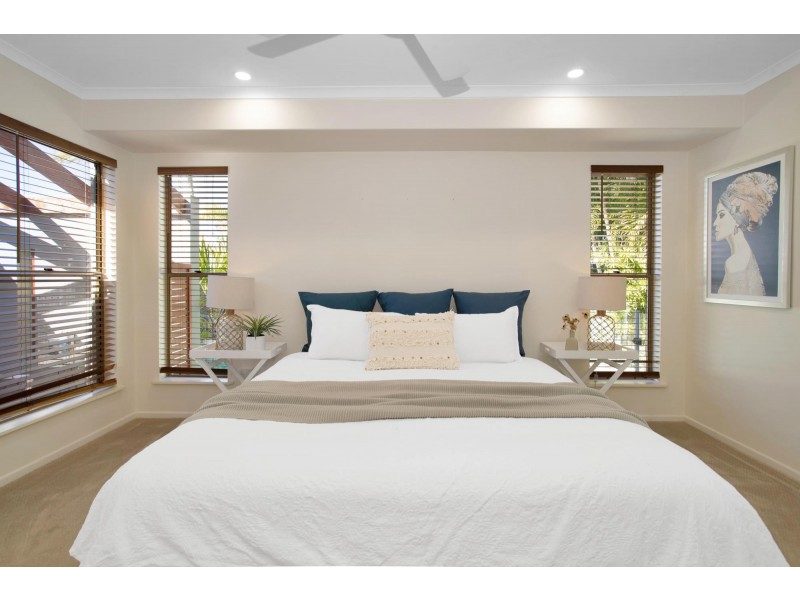 5 Seaspray Close, Shoal Point QLD 4750