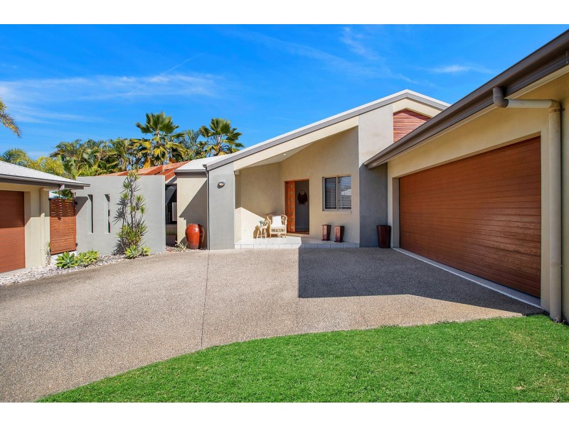 5 Seaspray Close, Shoal Point QLD 4750