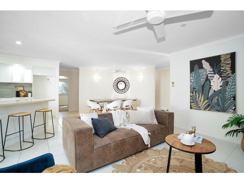 5 Seaspray Close, Shoal Point QLD 4750