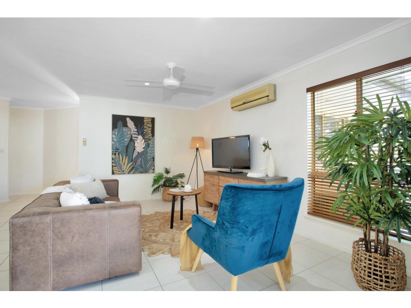 5 Seaspray Close, Shoal Point QLD 4750