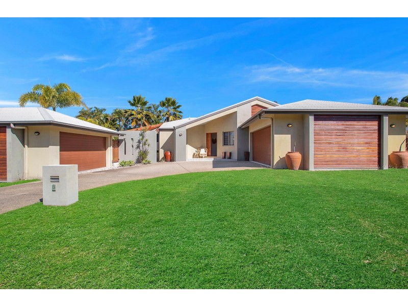 5 Seaspray Close, Shoal Point QLD 4750