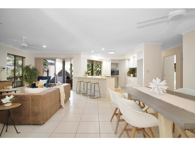 5 Seaspray Close, Shoal Point QLD 4750
