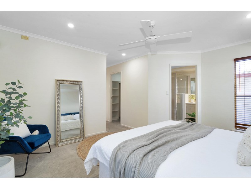 5 Seaspray Close, Shoal Point QLD 4750