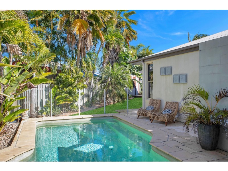 5 Seaspray Close, Shoal Point QLD 4750