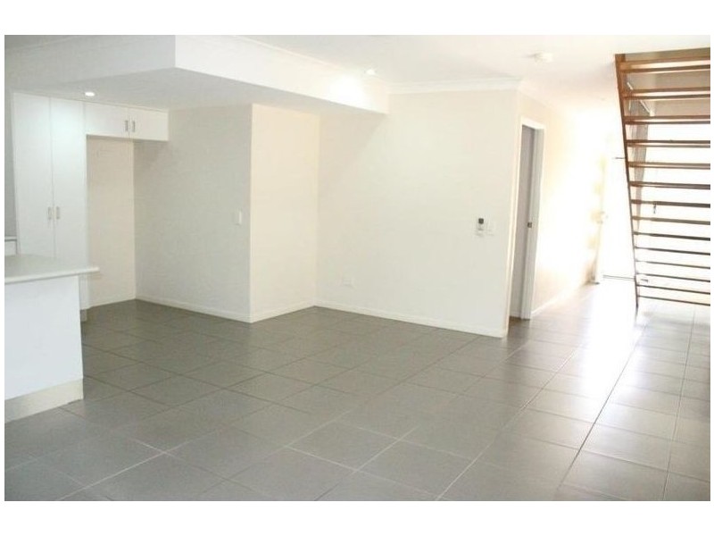 4/19 Oxley Drive, Moranbah QLD 4744