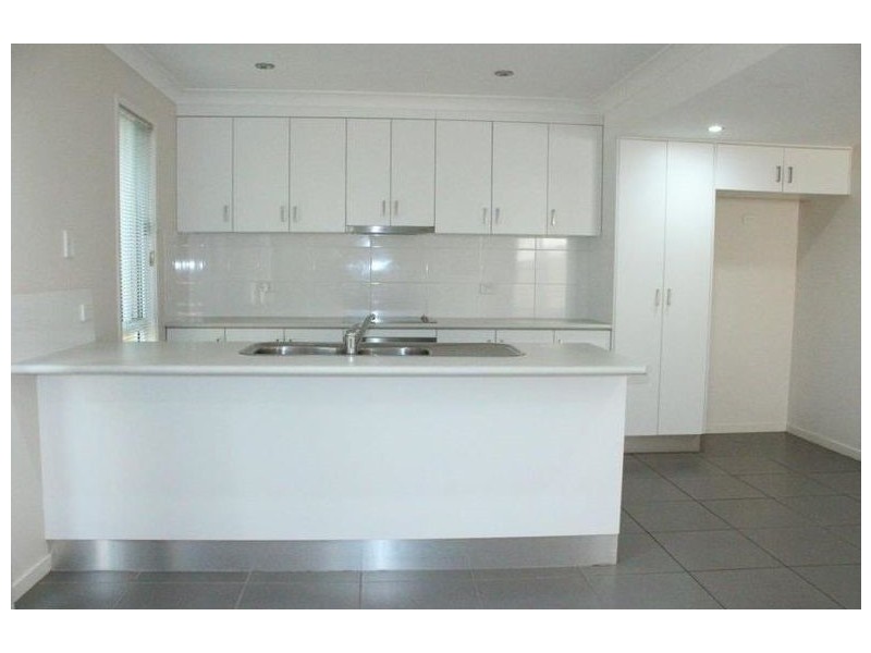 4/19 Oxley Drive, Moranbah QLD 4744