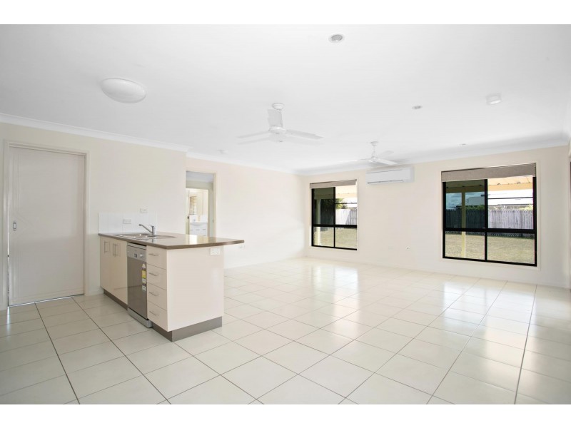 17 Pacific Avenue, Sarina QLD 4737