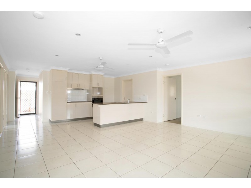 17 Pacific Avenue, Sarina QLD 4737