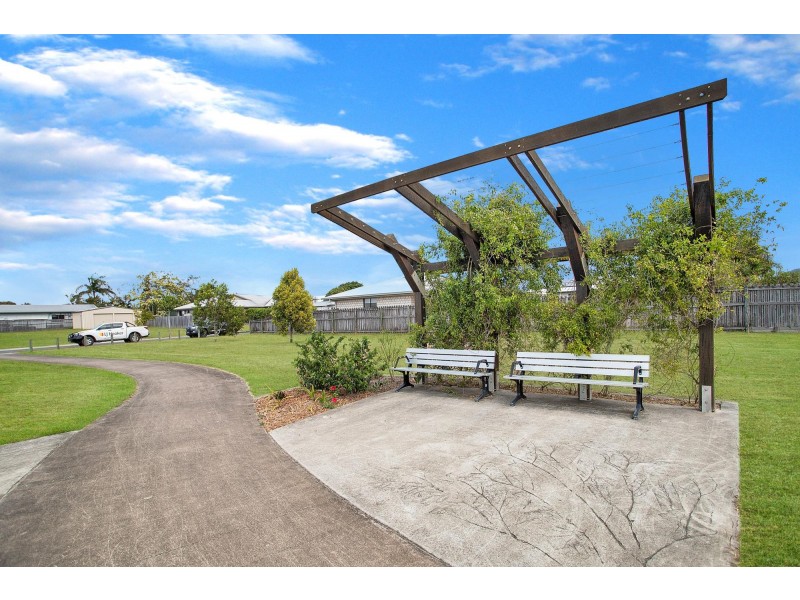 17 Pacific Avenue, Sarina QLD 4737