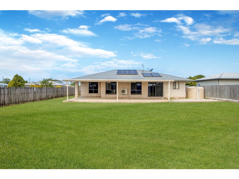 17 Pacific Avenue, Sarina QLD 4737