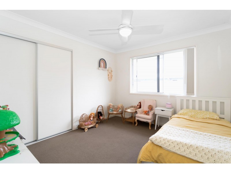 29 Phoenix Crescent, Rural View QLD 4740